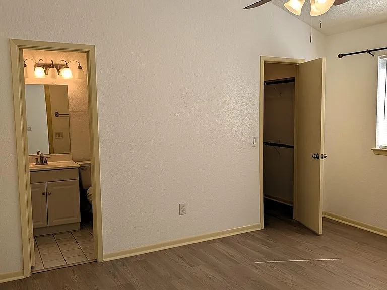 3102 E Heatherock Cir — Photo 10