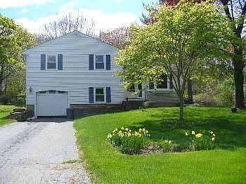 1st image of 26 Montauk Dr