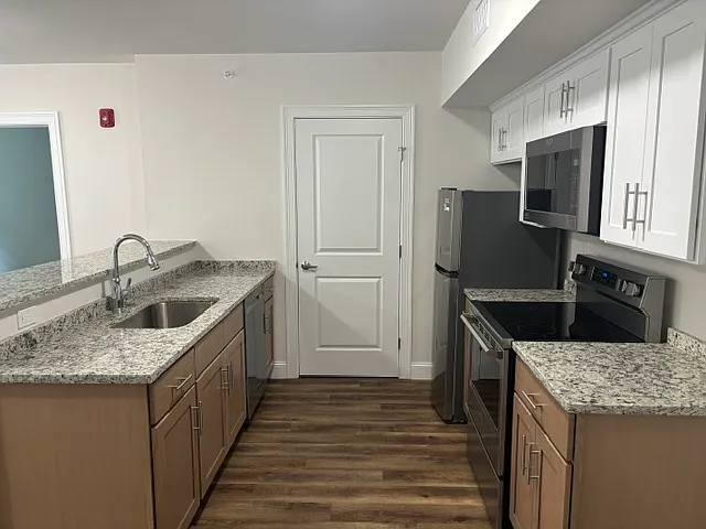 312 Old Waterbury Rd #205 — Photo 4