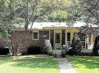 320 Ridge Dr, Lawson, MO 64062