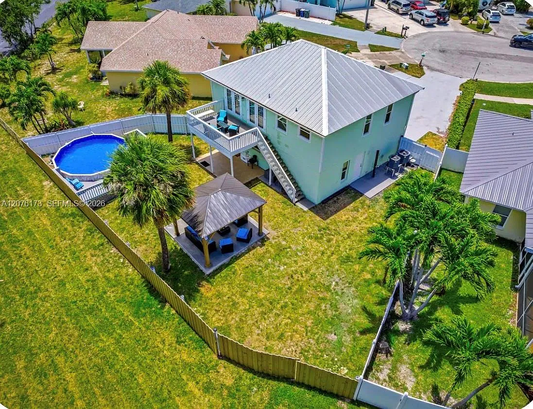 Beachcomber Phase Ii — Photo 3