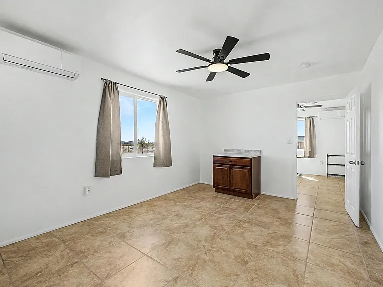34233 W Sahuaro St — Photo 9