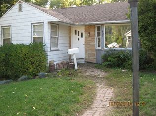 607 S Dixon Ave, Dixon, IL 61021