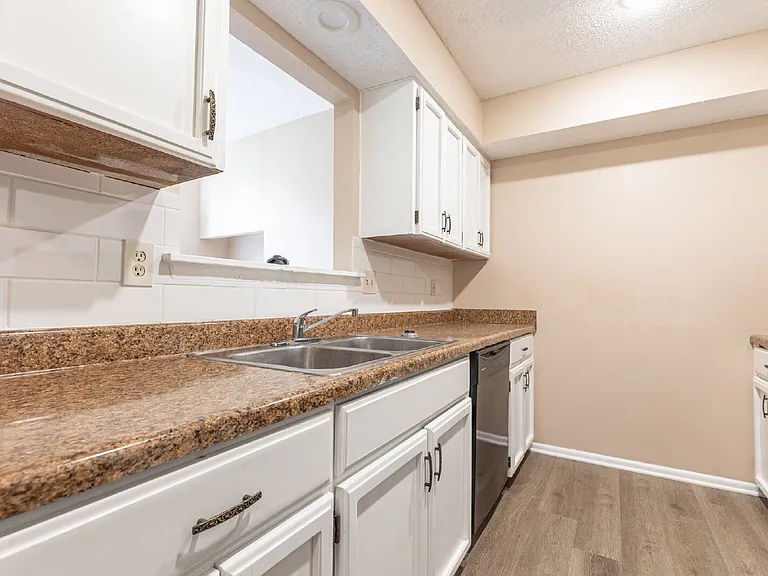 5814 Pineway St — Photo 11