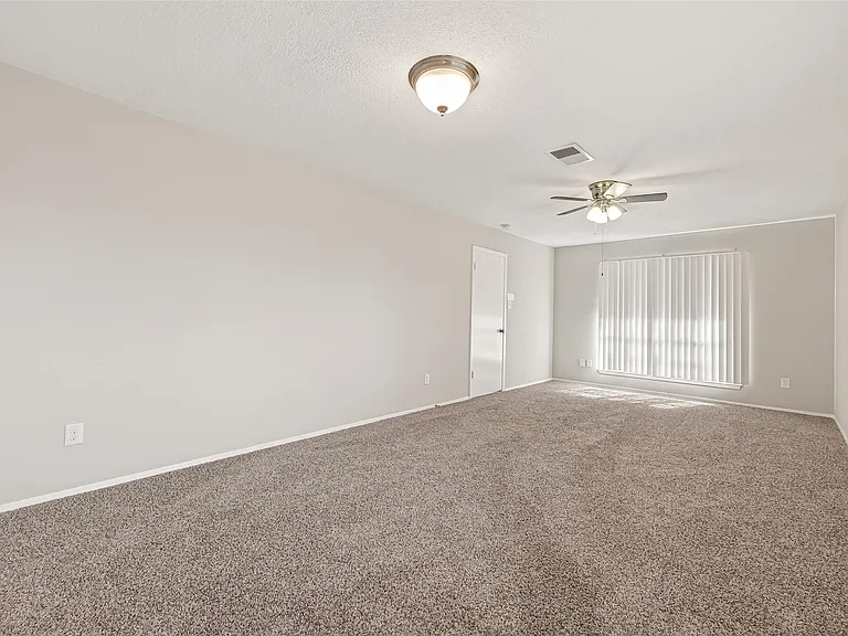 927 Comstock Springs Dr — Photo 20