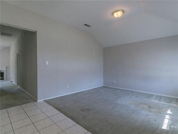 2nd image of 4624 Saint Thomas Pl