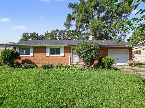 2950 Arlington Dr, Saginaw, MI 48601