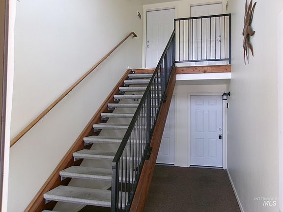 3rd image of 2541 W Malad St