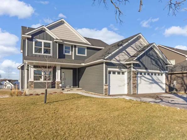 3141 Centerville Rd, Vadnais Heights, MN 55127
