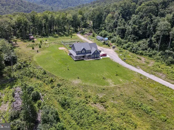 124 Glass City Rd, Philipsburg, PA 16866