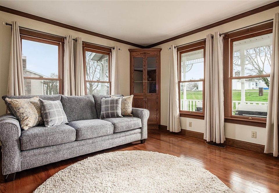 240 Mockingbird Hl, Zanesville, OH 43701 | MLS #5198655 | Zillow