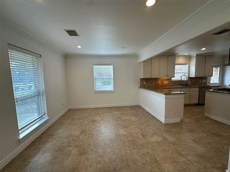 8522 Westview Dr — Photo 10
