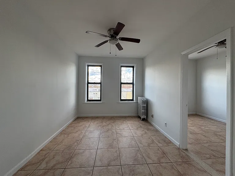 2027 Stillwell Ave #3R — Photo 3