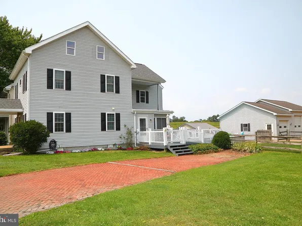 62 Stevens Rd, Stevens, PA 17578