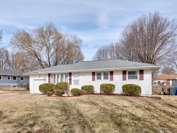 255 Florisota Dr, Florissant, MO 63031