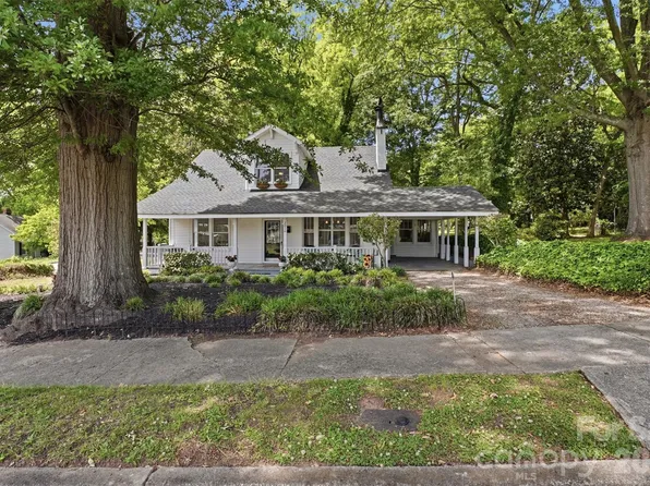 201 Smith St, Clover, SC 29710