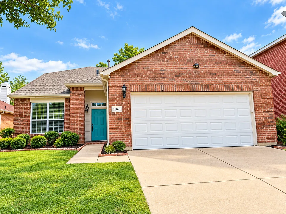 12621 Black Cherry Ln