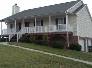 375 Twin Creeks Rd, Clemmons, NC 27012