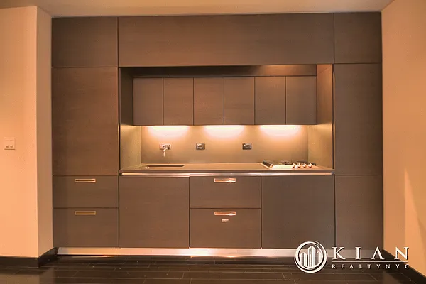 Rented by Kian Realty | media 4