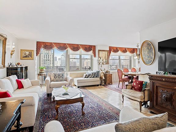 5th image of 301 E 79th St #27SA