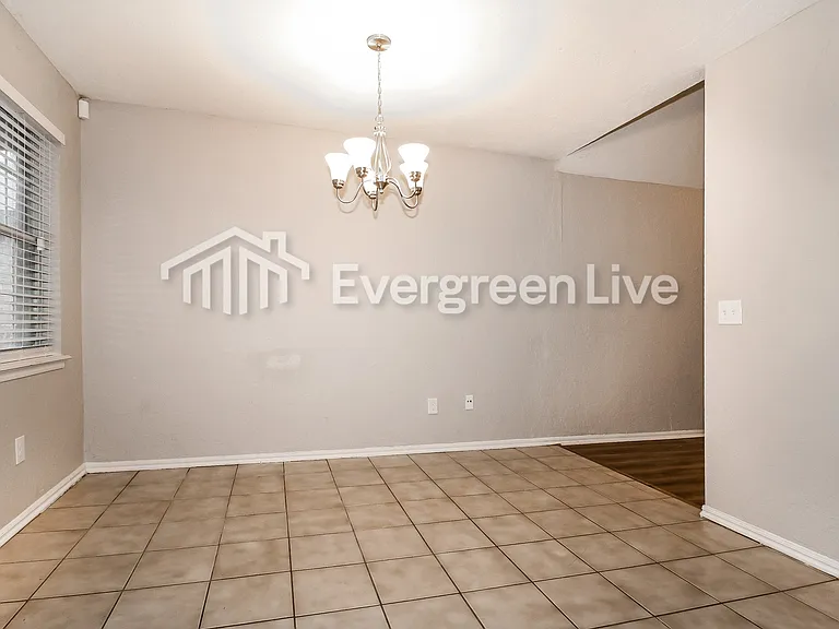 2607 Lonnie Ln — Photo 5