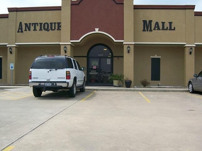 2nd image of 11535 Interstate Highway 10 E
