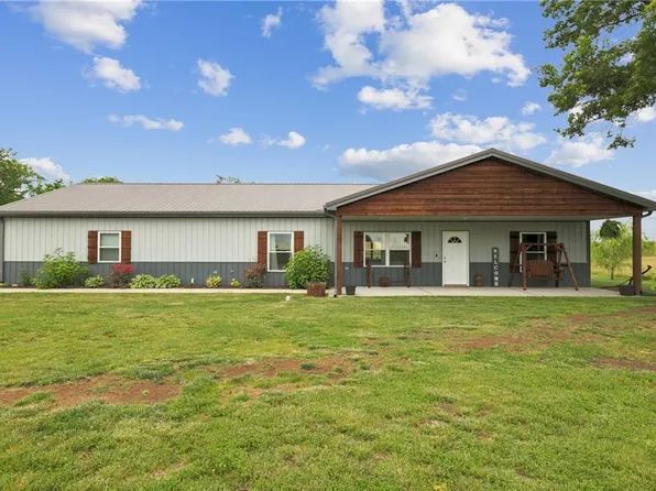 1056 SW County Road O, Chilhowee, MO 64733