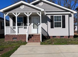 1543 Ervin Ln, Charlotte, NC 28134