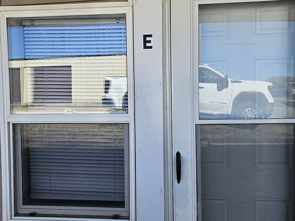 1st image of 809 State Highway Z APT E