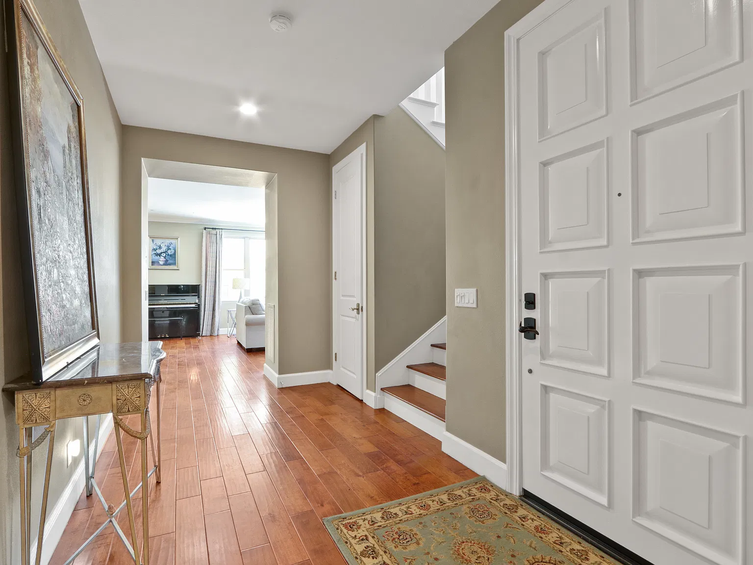 4 bed, 3000 sqft, $6,975 — Photo 3