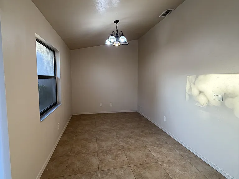 17607 Cypress Point Rd — Photo 6