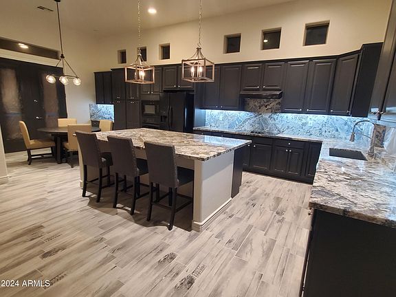 3rd image of 1709 W MOODY Trail