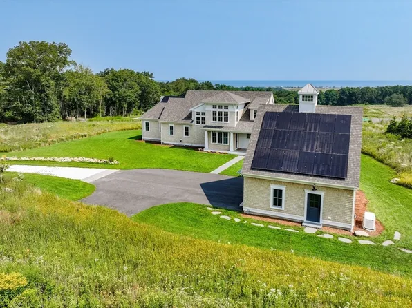 31 Gully Ln, East Sandwich, MA 02537