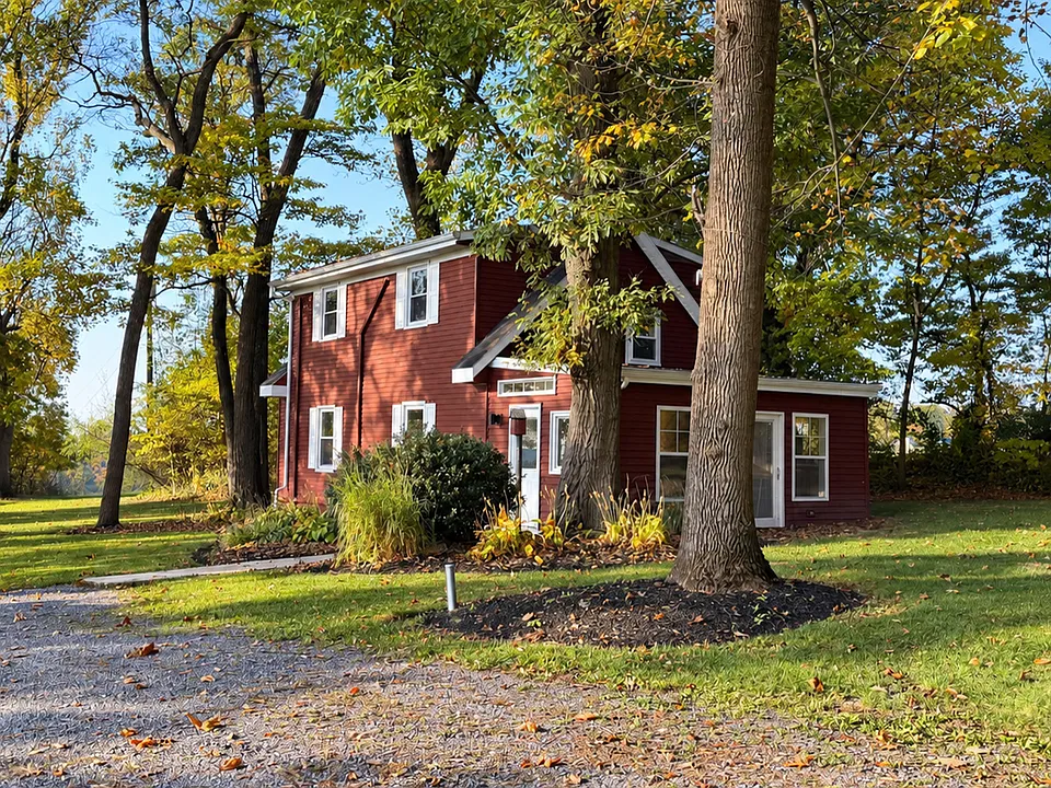 2630 Colebrook Rd