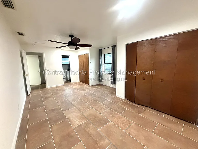 2615 Grove Ave — Photo 8