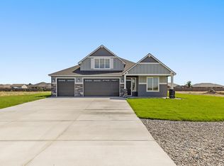 6627 Lazy B Dr, Pasco, WA 98301