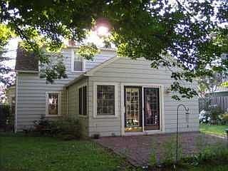 2nd image of 3070 Riverside Dr
