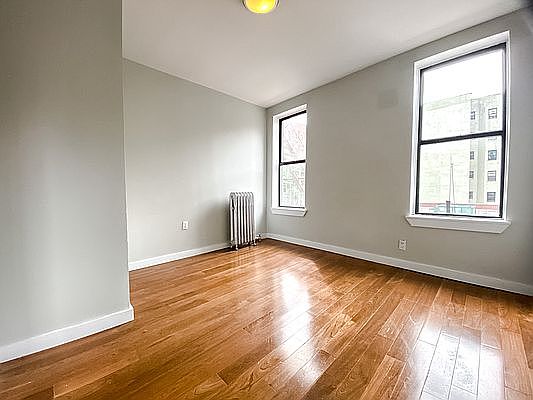 5th image of 665 Lenox Ave #5