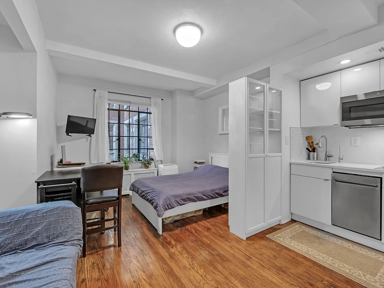 25 Tudor City Place — Photo 1
