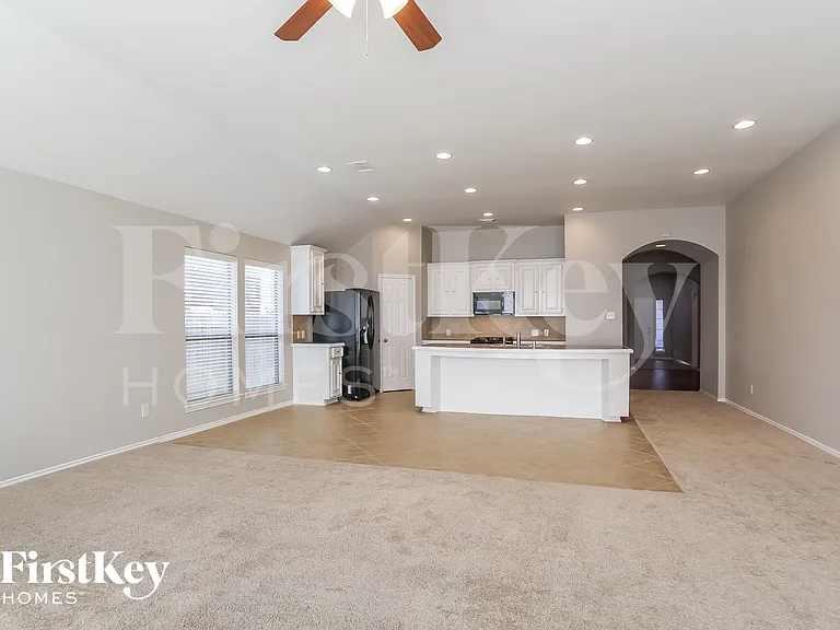 2703 Facet Creek Dr — Photo 8