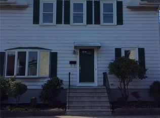 38 Victoria Ave, Cranston, RI 02920