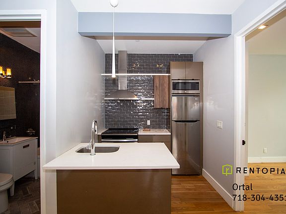 4th image of 34 Belvidere St #3G