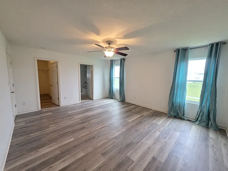 2393 Shadow Bend Dr — Photo 14