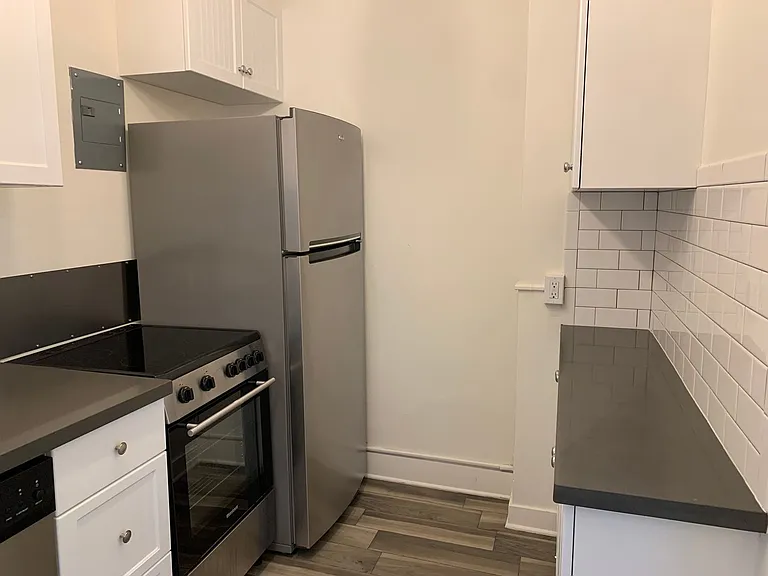 The Davenport Apartments — Photo 20