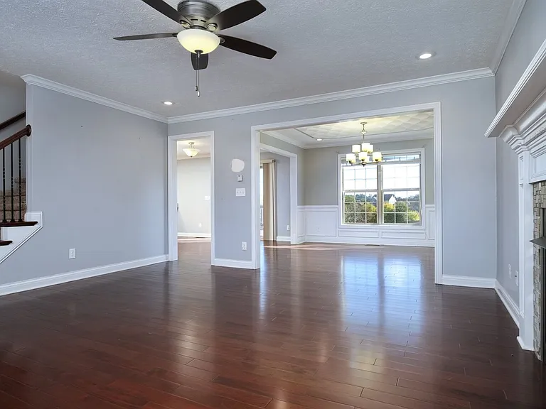 430 Knox Ave — Photo 23