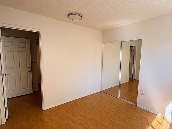 5th image of 21314 Selwyn Ave #B