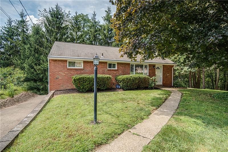 1st image of 143 Elmwood Dr