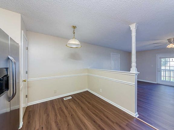 5th image of 402 Jack Miller Blvd APT C