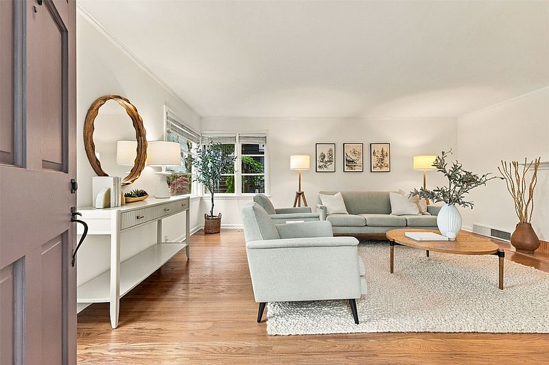 4th image of 8008 21st Avenue NW