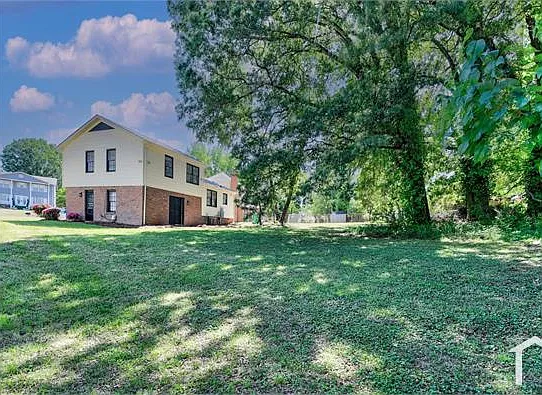 305 Red Roan Pl — Photo 13